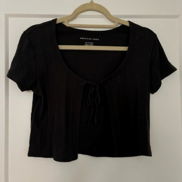 NWOT American Eagle Outfitters short sleeve tie crop shirt, size XS - Picture 2 of 4